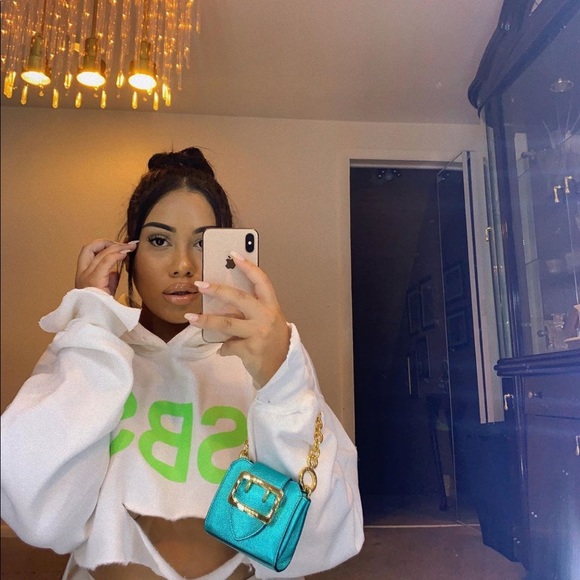 SOLD!!!! Mini Burberry Bag/Clutch - Picture 2 of 10